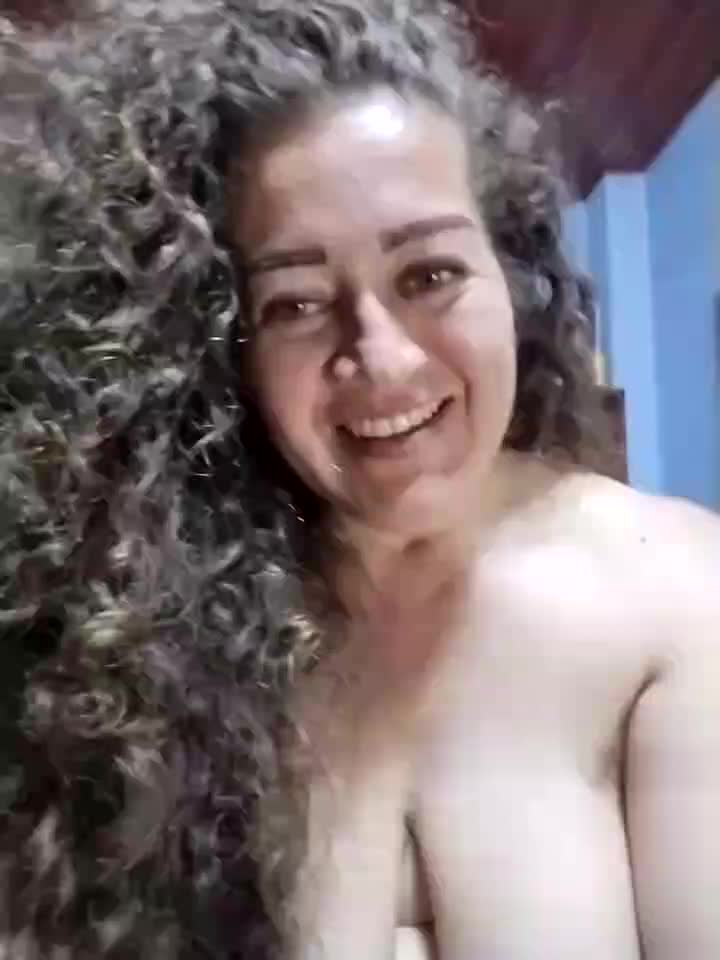 I play with my Domi