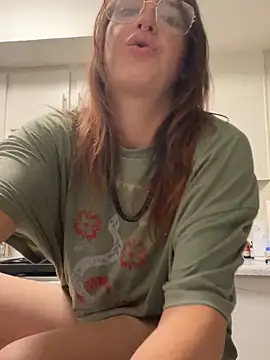 [13 Nov 23:01] blow job/armpit private - video by SafeinouterSpace cam model