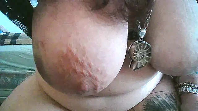 POV tits - video di AliceBehind modella di cam