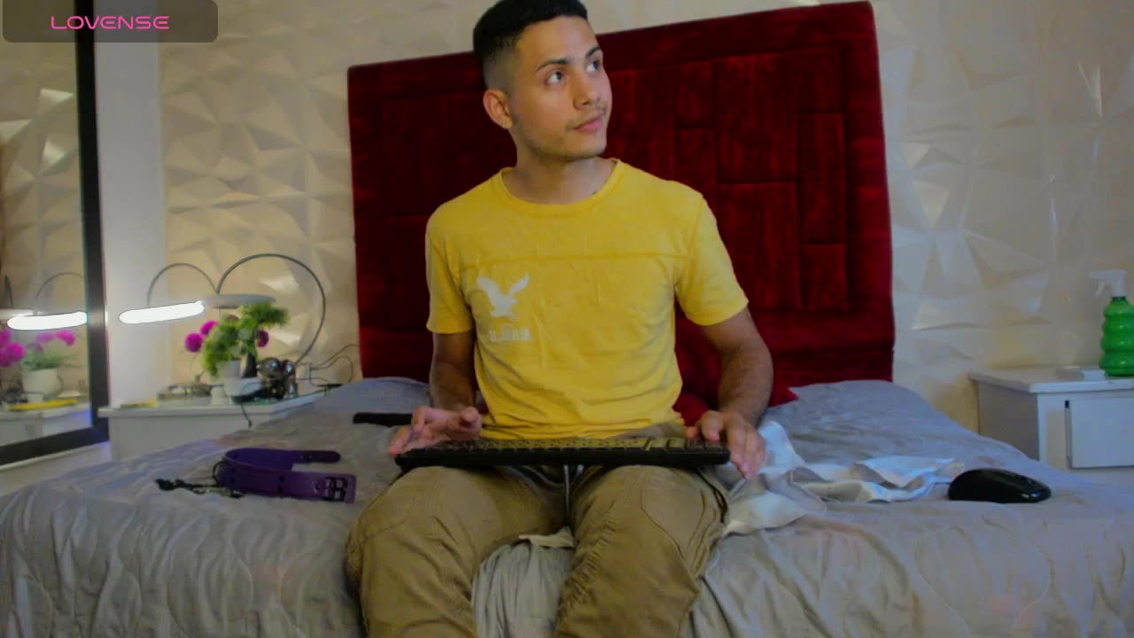 my ass being fucked - video by Joelandjacob cam model