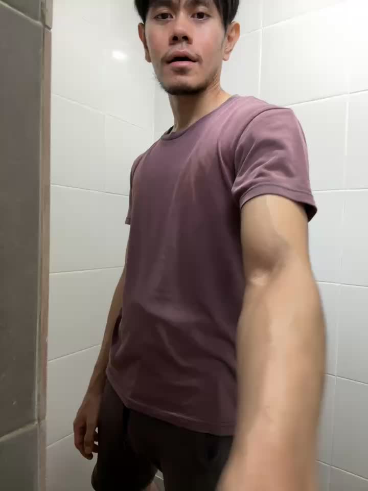 Strip me? - Vídeo de dang_U_Guys_R_poor, modelo de vídeos