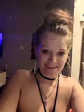 [19 Jul 05:45] tease - video by AlexisCynn cam model