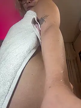 HOLY ASS - video by Ramona_Flower cam model