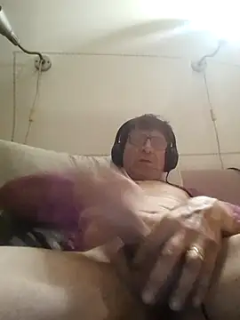 Mmmmmmmm che sborrata - video by felice66 cam model