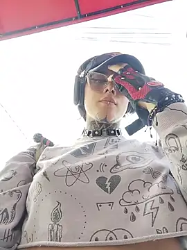 Showing my tits while riding my bikeShowing my tits while riding my bike 😋😈