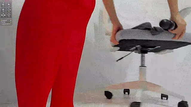 Yummy pussy dildo in - video oleh Cee_chalynn kamera model