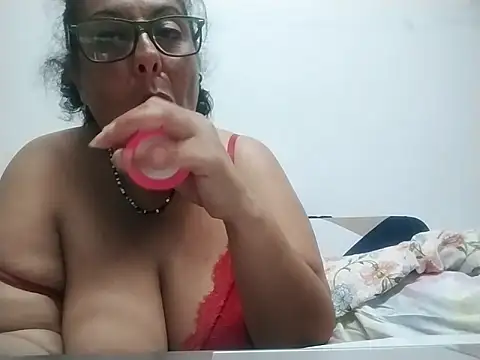 Je suce une bon gode - video by Anais-Te-La-Como
