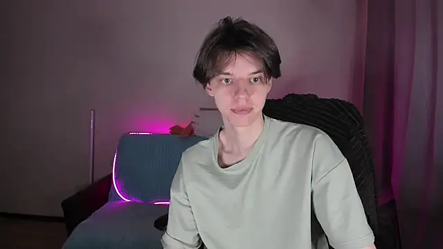 [12 Apr 19:28] Spy Show - vidéo du modèle de showcams Liam_sexy1