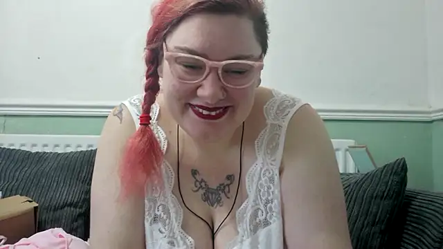 tasting my own titty - video by Bustycurves cam model