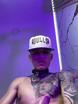 [26 Oct 08:58] Private Show – video od webkamerové modelky Herem369