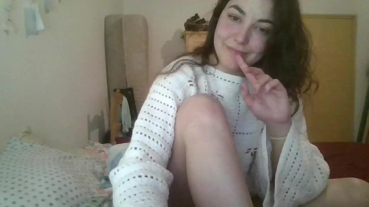 Jugando en priv🙈 - video karamelito_dulce9 kameramallilta