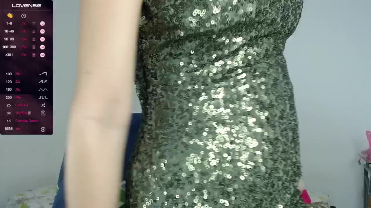 My green dress and my pussy - video di purplay_98 modella di cam