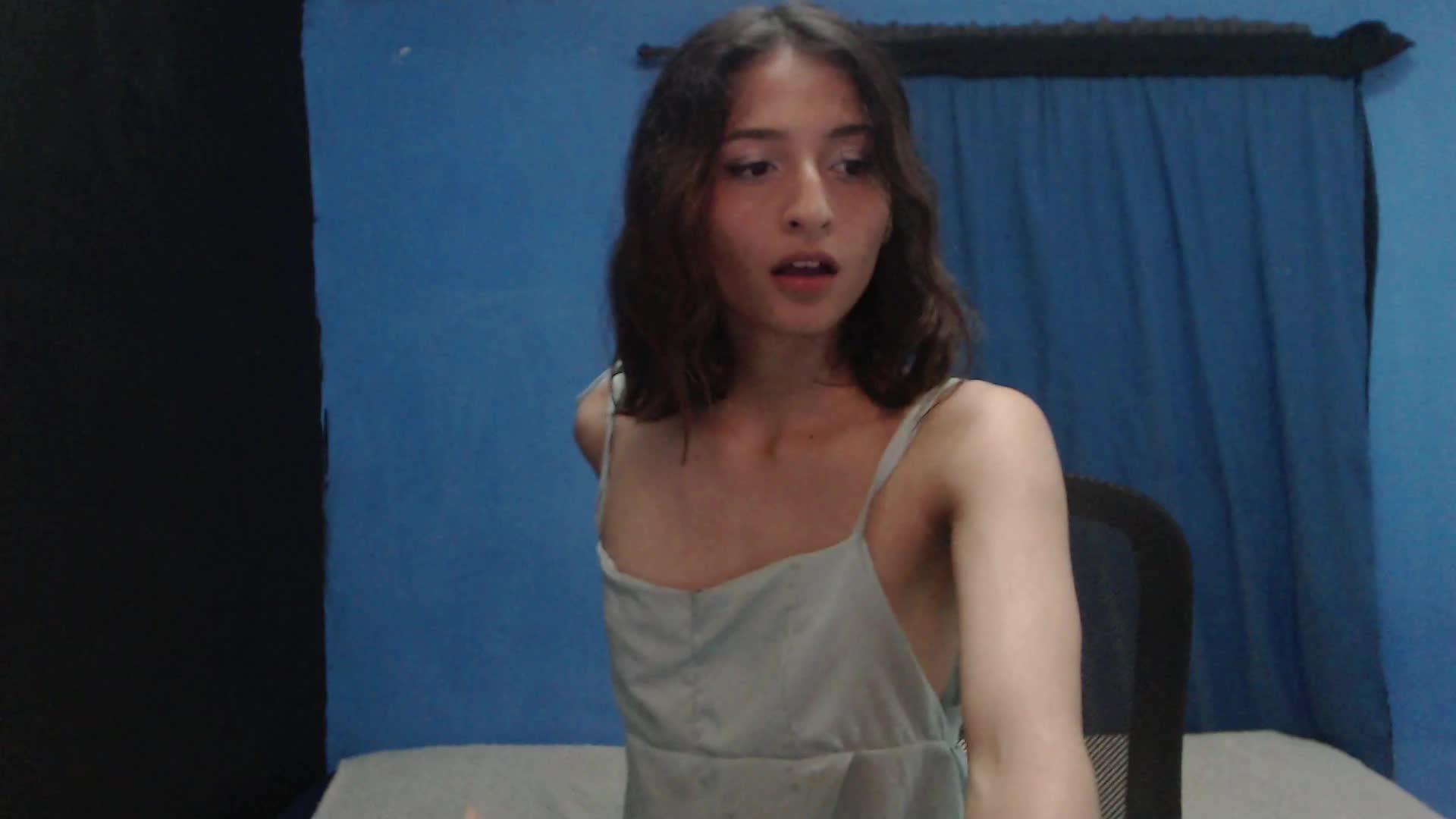 [16 Mar 18:40] Private Show - video by BrisaJones cam model