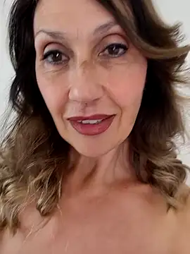 Blowjob ti guest in shower