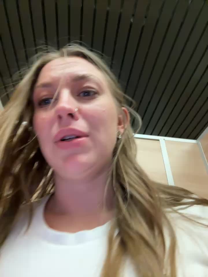 Sweet___Emily's XXX Videos & Recorded Live Shows | xHamsterLive