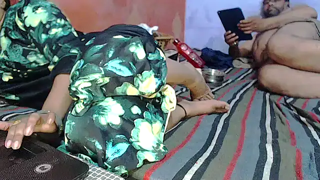 [23 Aug 23:03] Private Show — filmik Airwifi, modela(-lki) na kamerkach