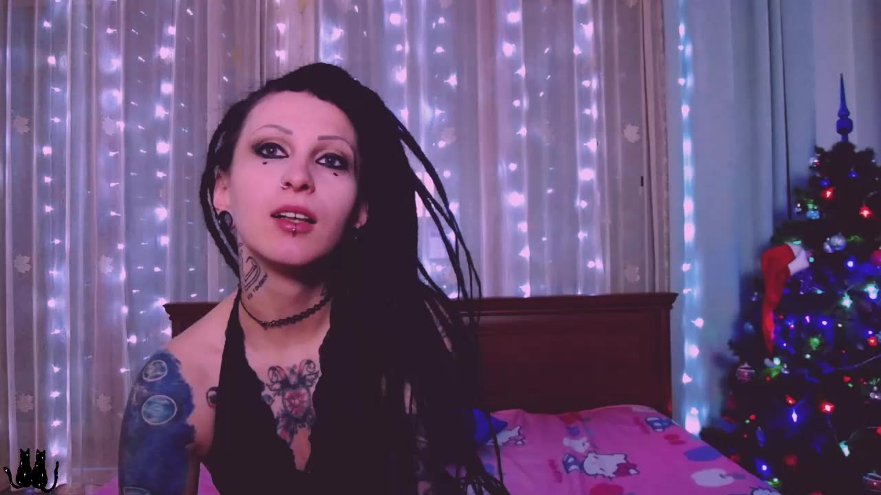 [27 Dec 00:29] Private Show – video modela na kameri MartthaKatze