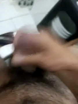 [10 Jul 16:40] Public Show - відео від вебкаммоделі BigRastaFire