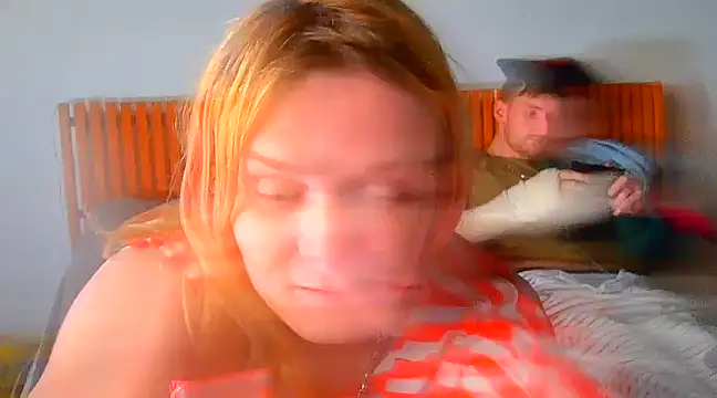 [14 Mar 17:54] Private Show－カメラキャストのkitty-emzの動画