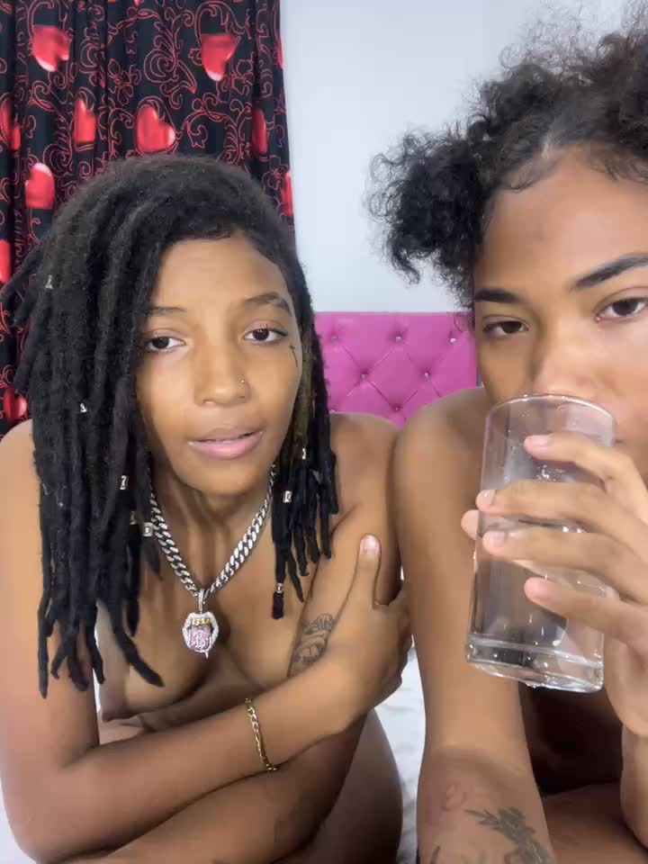 [20 Mar 23:10] Private Show – video modela na kameri Kassy_dreadlocks