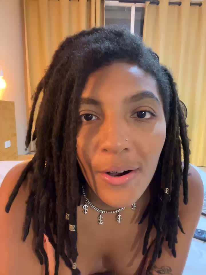 [13 Aug 00:20] Private Show – video modela na kameri Kassy_dreadlocks