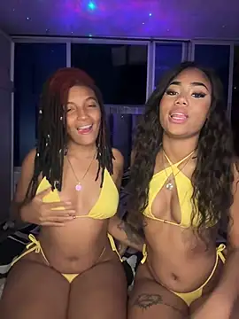 [9 Jan 23:00] Private Show – video modela na kameri Kassy_dreadlocks