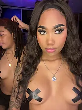 [24 Jan 22:55] Private Show – video modela na kameri Kassy_dreadlocks