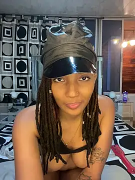 [10 Mar 22:13] Private Show – video modela na kameri Kassy_dreadlocks