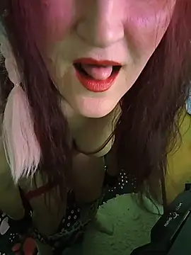 [13 Apr 20:21] Private Show