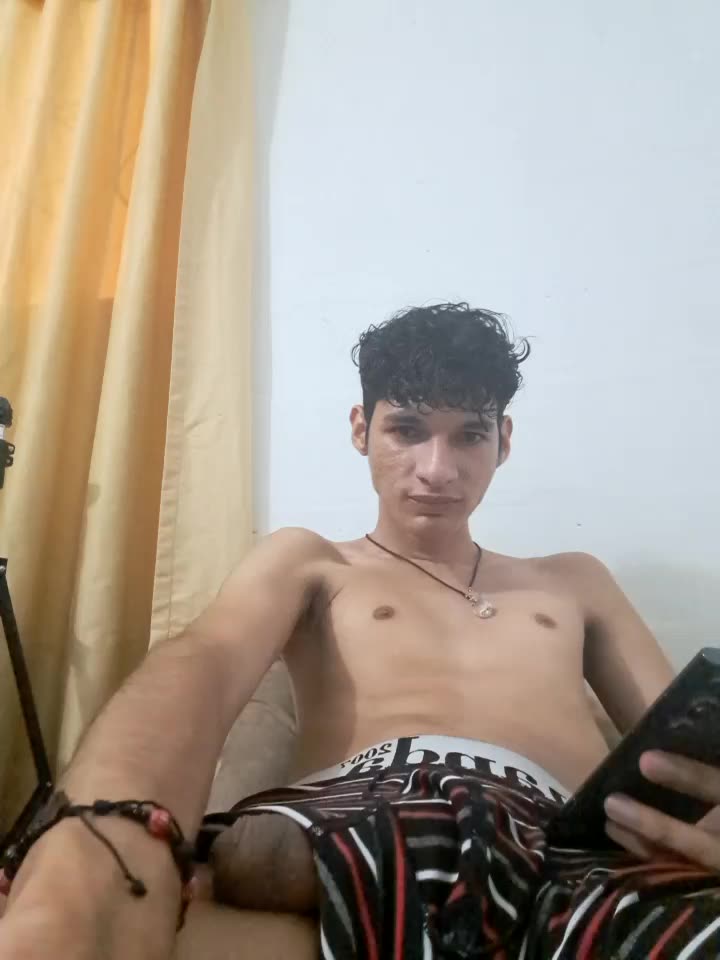 SECRET SHOW - Paulhot018 캠 모델의 동영상