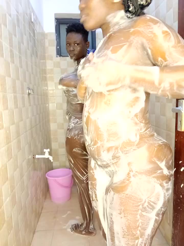 Shower  show