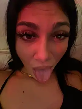 Private Show 10 min🩷💍 - video by AmiraXendaya cam model