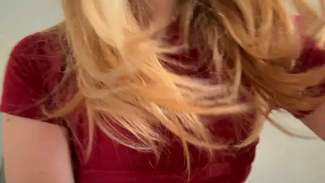 Private Show - video by HoneyAudrey cam model