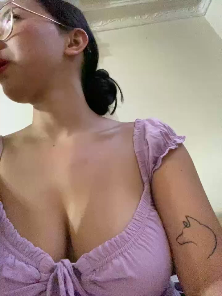 Private Show (Do you want to see me fuck in someone else's bathroom?