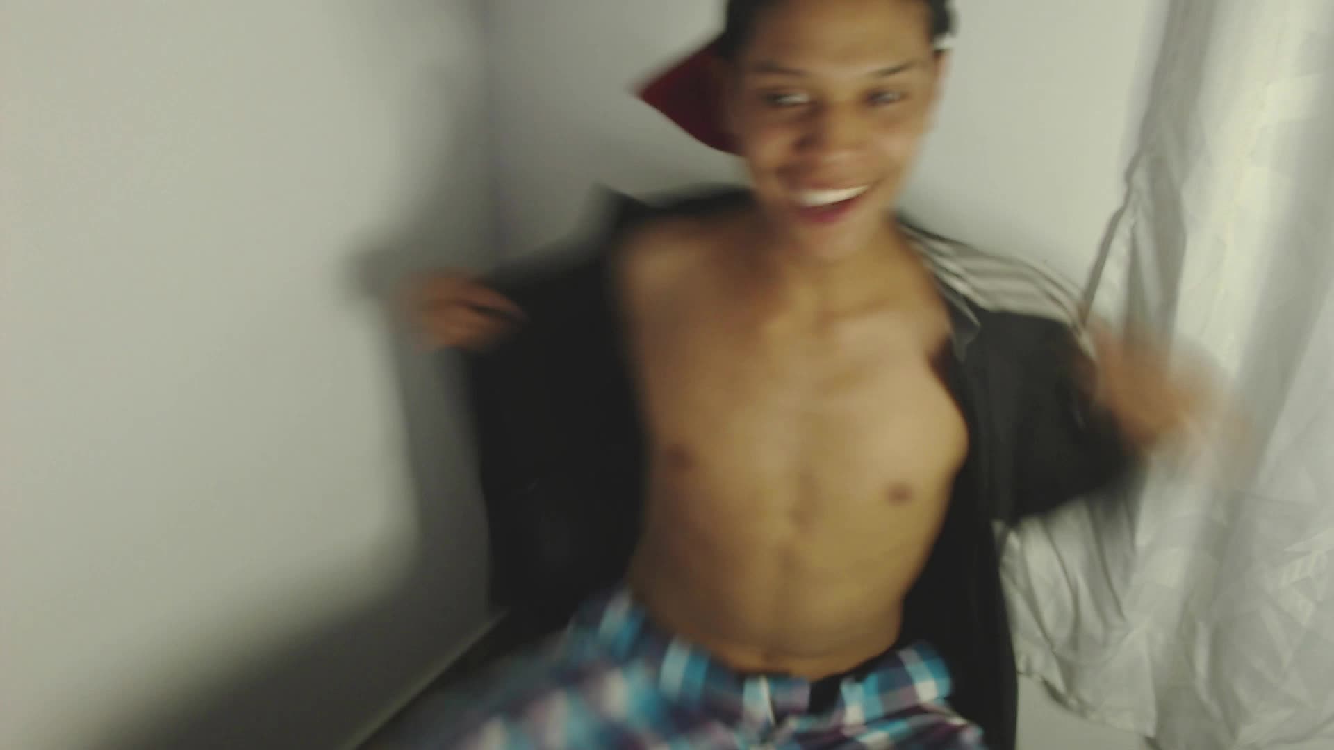 Fun doing jerk off and show my hole - video by daniel_traviexxxo cam model