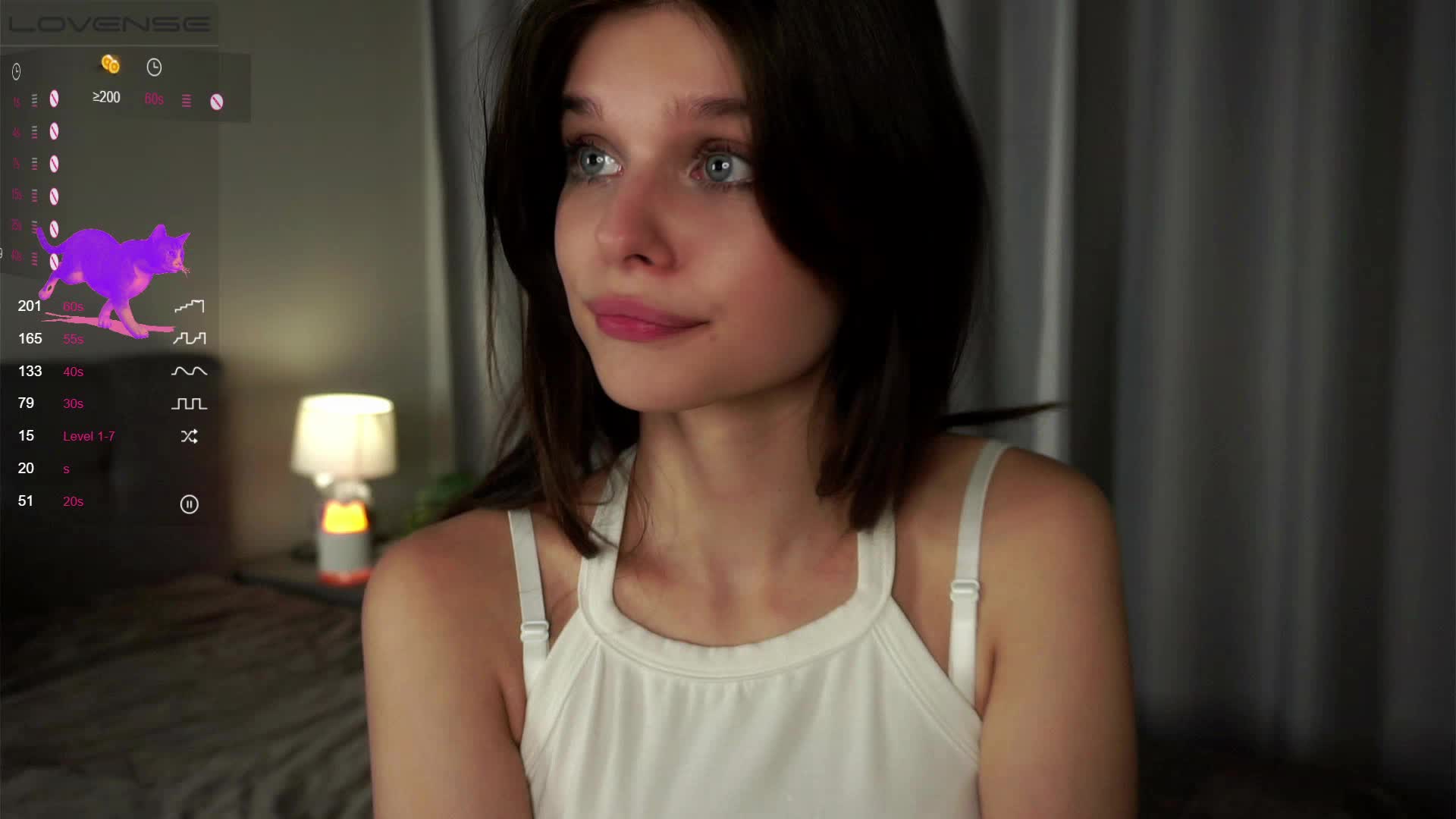 White heart <3 - video by RexanneHatt cam model