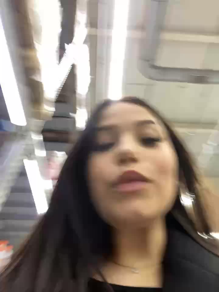 naked Chloe plays with pussy in supermarket - video by Chloe__Rose cam model