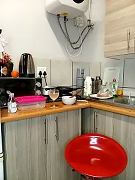 No hair just me strip teasing 😋 🤪 - video by Baby_Bloo cam model