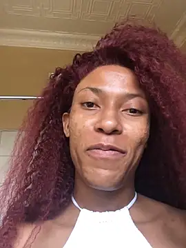 [18 Dec 17:50] Private Show bathroom lol - clip cu Kylie_Hairy_Bbc model videochat