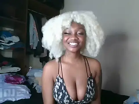 Creamie Cumming