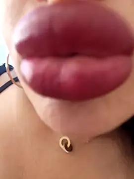 Private Show- spit, suck fingers , suck dildo - video by black_Pantherr69 cam model