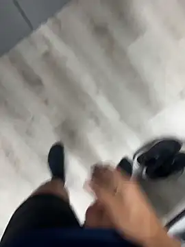 Gym Flash – видео вебкам-модели sunbe