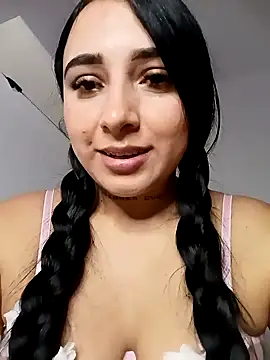 Fingers in my pussy - Video von Juanamd1 Cam-Model