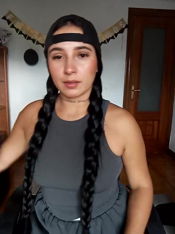 Hot game with my couch 🥵 - Video von Juanamd1 Cam-Model