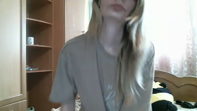 [19 Apr 17:44] Spy Show - DennisXCaroll adlı kamera modelinin videosu