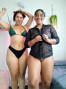 Hot kisses + ass and pussy blowjob, both very excited - video by samanthaeliott22 cam model