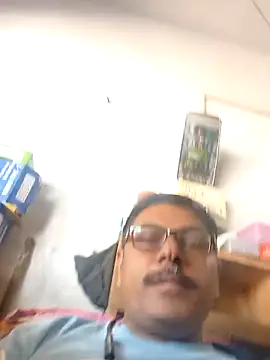 [10 Nov 13:07] Private Show – video af Srmotrs cam-model