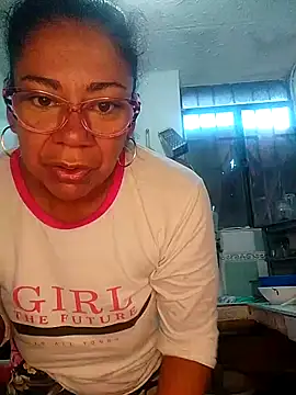 Salina en las tetas - video by Pupi-Lanegra cam model