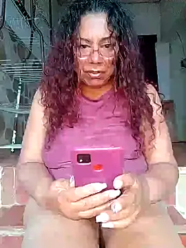 Desnudo en cuatro - Vídeo de Pupi-Lanegra, modelo de vídeos