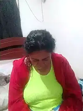 Follando coño - video by Pupi-Lanegra cam model